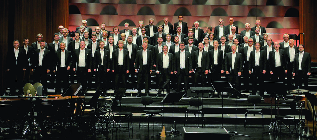  Der Männerchor Harmonie Lindenholzhausen beim Konzert 2019 im Festspielhaus Bregenz 