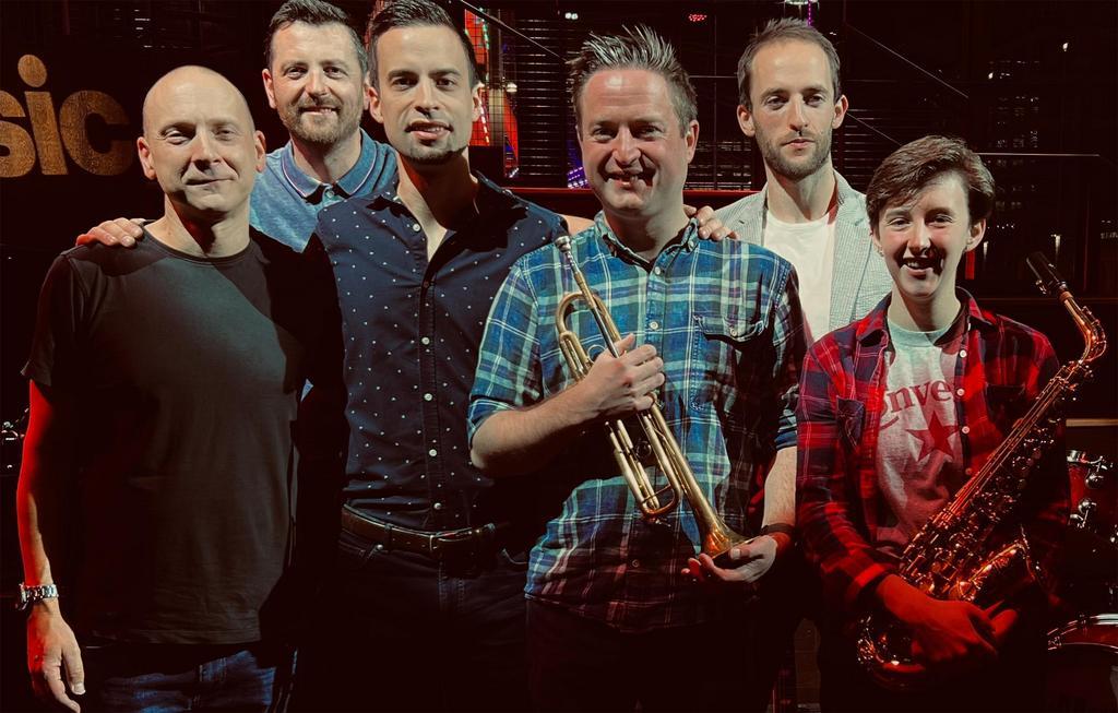  Nick Dehurst (3.v.r.) und seine Band sind am kommenden Samstag zu Gast in Limburg 