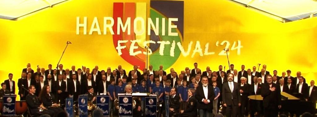  Der Männerchor HARMONIE Lindenholzhausen beim HRMONIE FESTIVAL 2024 