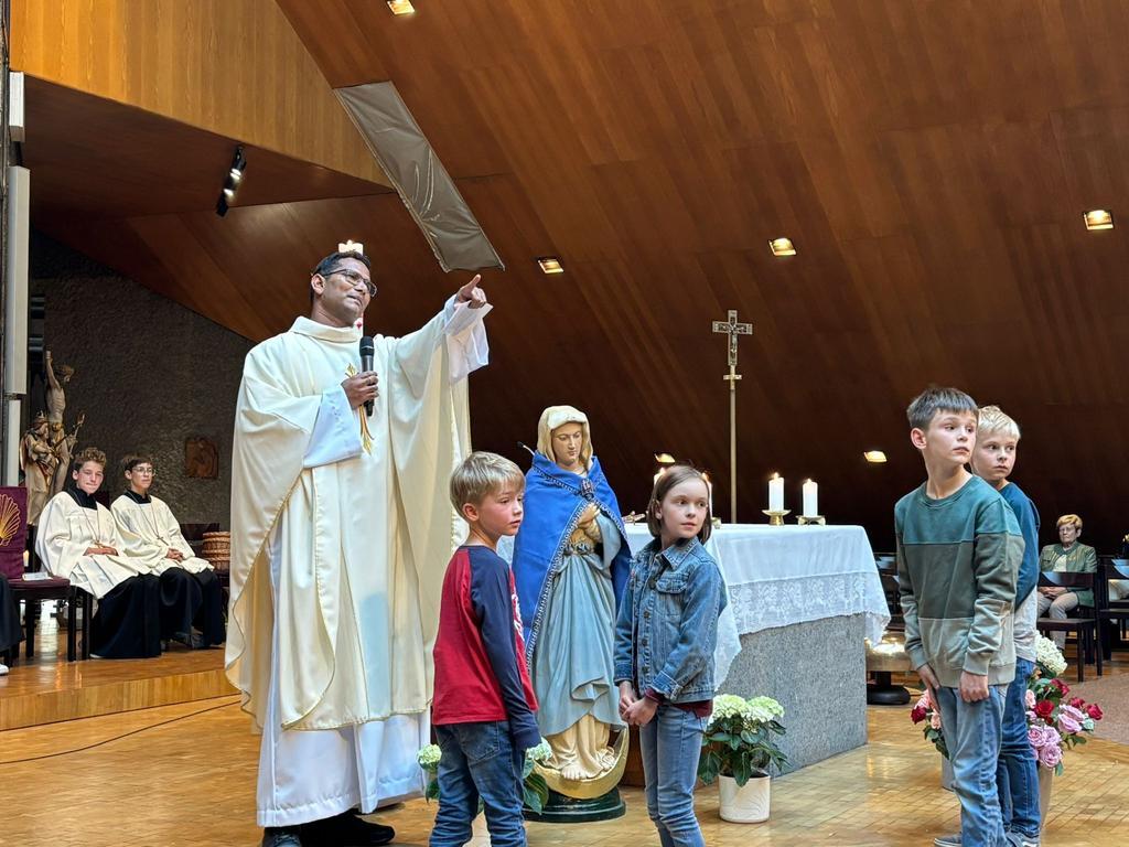 Familiengottesdienst zum Muttertag in Lindenholzhausen