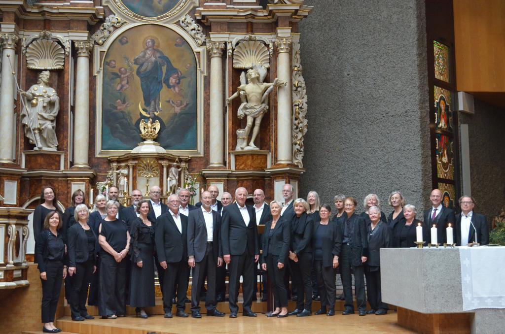 Bereits für das feierliche Hochamt zur Kirchweih im September rief der Kirchenchor St. Jakobus einen Projektchor ins Leben, der nun auch wieder das Jubiläumskonzert am 8. November gestaltet.